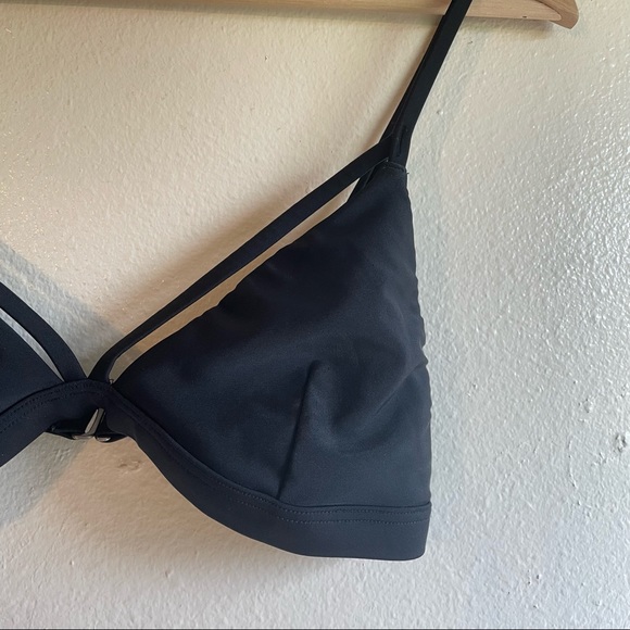 SWIM BUNDLE - 3 bikini bottoms and 1 top - Hollister and Aerie - All Size Small - Picture 8 of 16